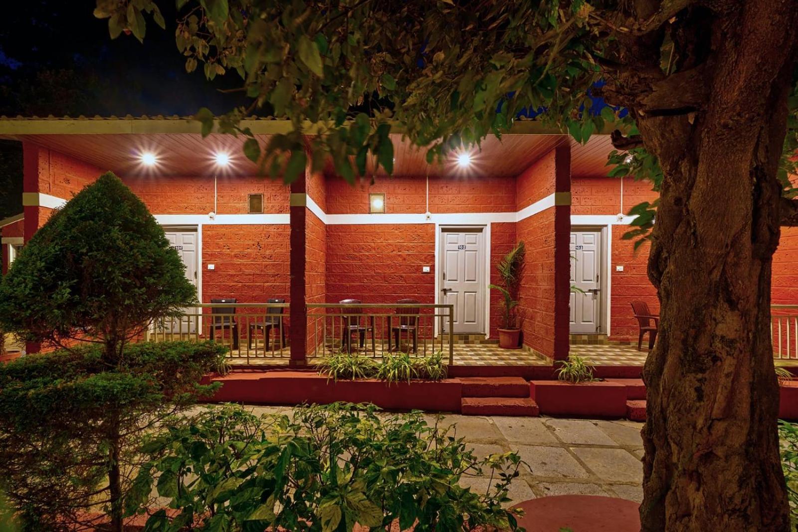 Serenity Resort Panhala Ngoại thất bức ảnh