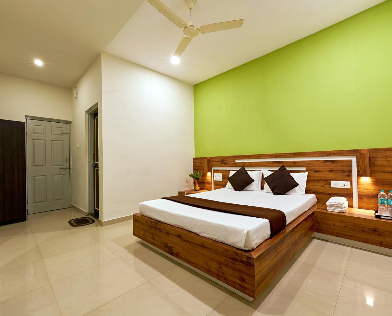 Serenity Resort Panhala Ngoại thất bức ảnh