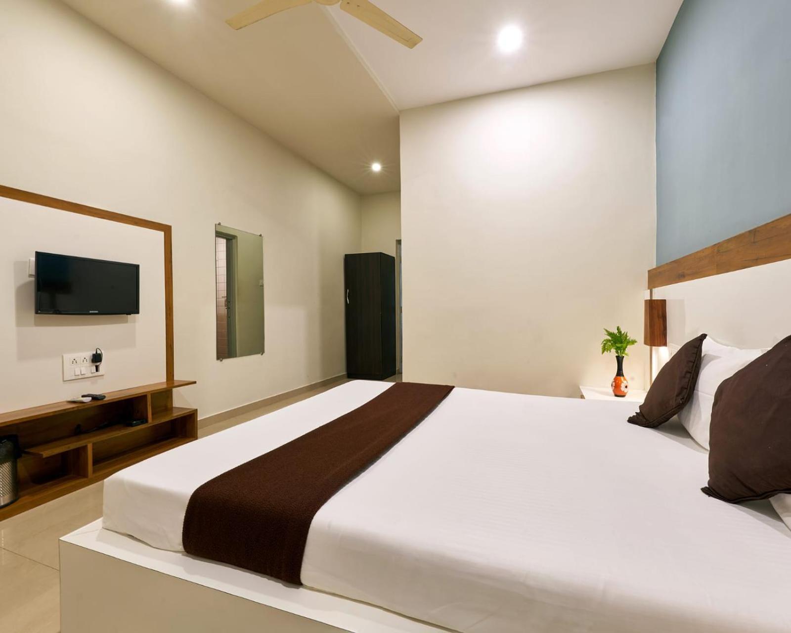 Serenity Resort Panhala Ngoại thất bức ảnh