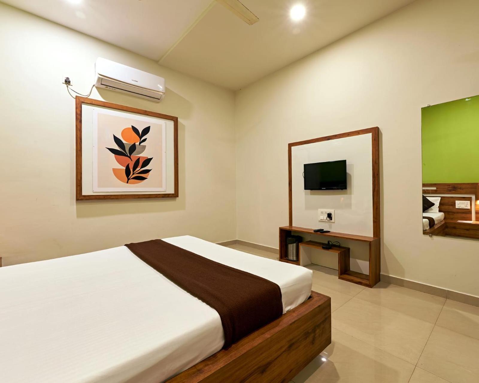 Serenity Resort Panhala Ngoại thất bức ảnh