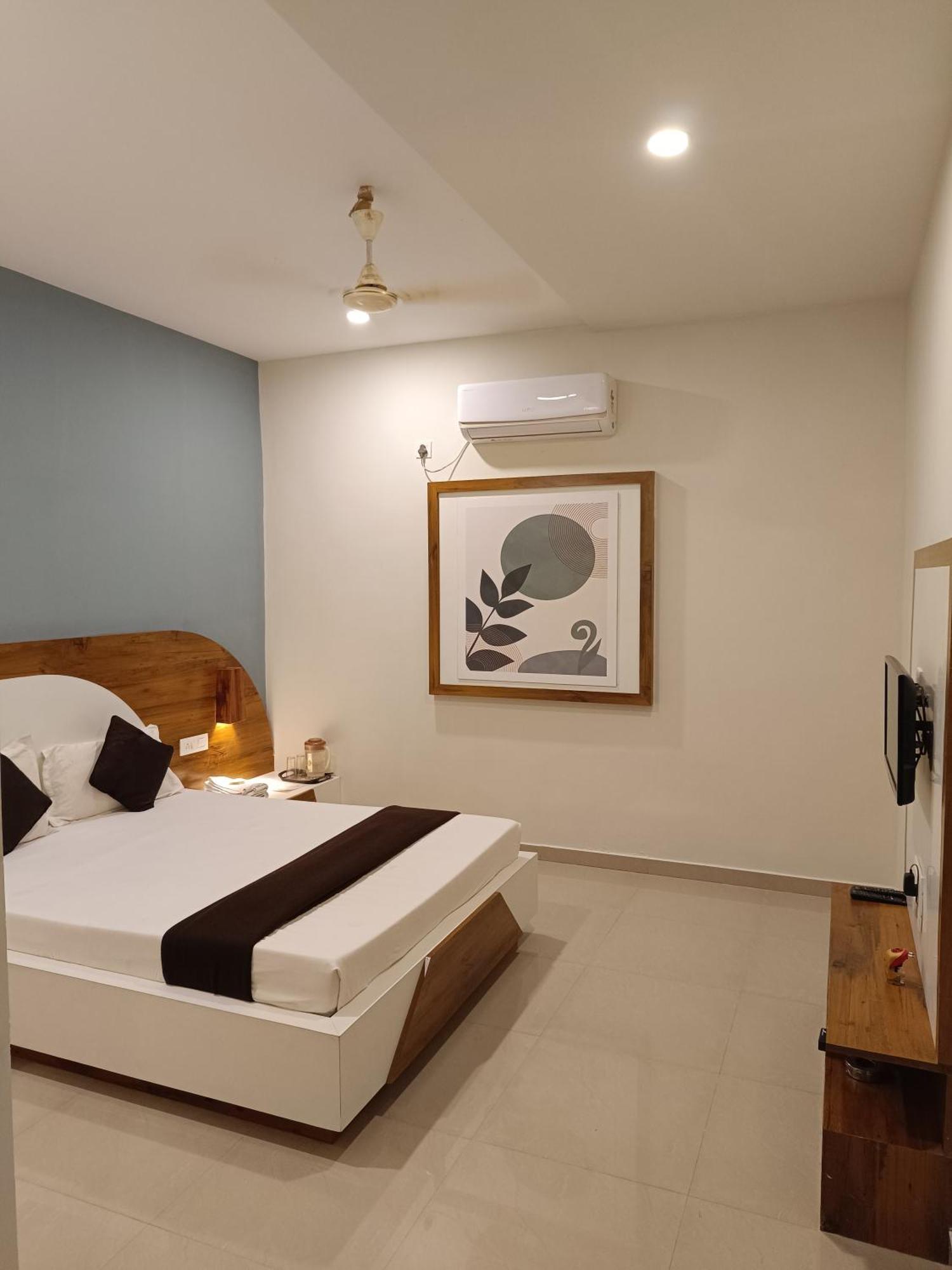 Serenity Resort Panhala Ngoại thất bức ảnh